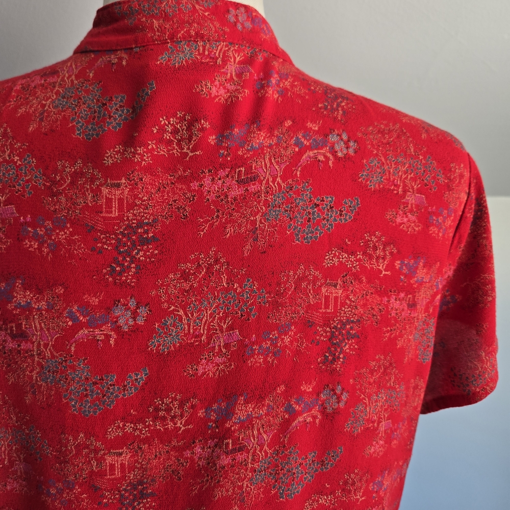Clio Vintage 80s Red Rayon Top with Oriental Print - Picture 7 of 11